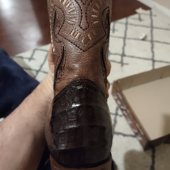 Boots - Picture 3 of 4